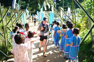 BIB: 3315
                            <button type="button" onclick="openModal(19075231)" class="btn btn-primary btn-sm float-right btn-popup" data-toggle="modal" data-target=".modal-high-quality">
                        <i class="fas fa-shopping-cart"></i> Add to Cart
                    </button>
                                            <button type="button" onclick="isThisMe(19075231, true)" class="btn btn-success btn-sm float-right btn-popup btn-isme hidden" data-toggle="tooltip" data-placement="bottom" title="นี่คือรูปของคุณใช่ไหม คลิกที่นี่เพื่อเอาเข้าอัลบั้ม">
                        <i class="fas fa-plus"></i> Add to album
                    </button>
                    <button type="button" onclick="isThisMe(19075231, false)" class="btn btn-warning btn-sm float-right btn-popup btn-isnotme hidden">
                        <i class="fas fa-ban"></i> Remove from album
                    </button>